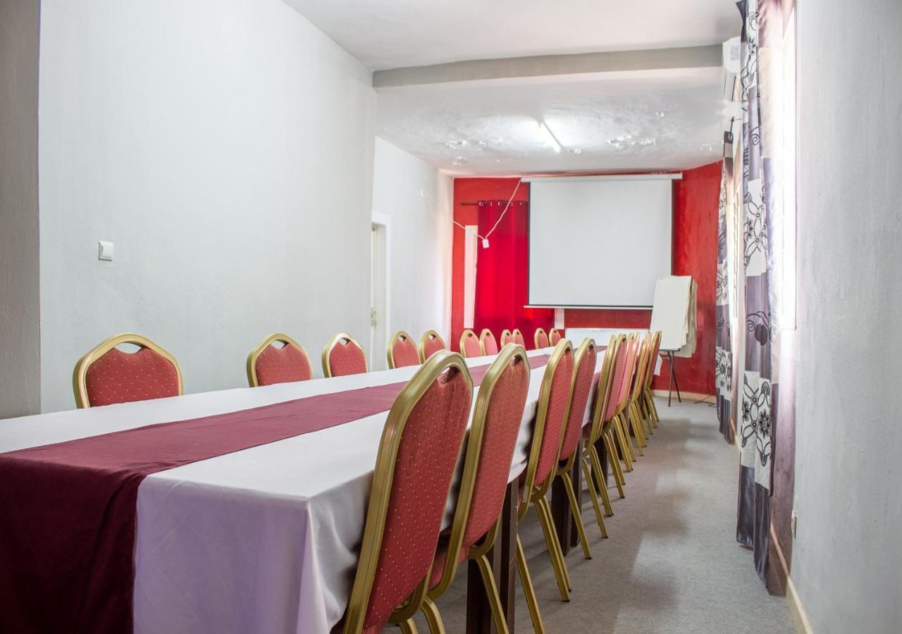 Melia Hotel Сали Портудал Екстериор снимка